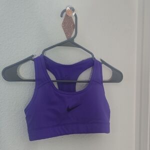 Nike Purple Women's Dri-Fit Sports Bra W/ Black Nike Logo (EUC)(XS)💜🖤💜
